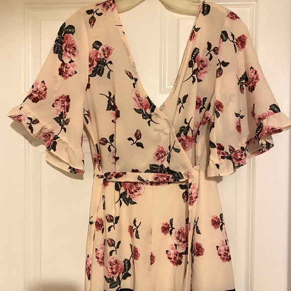 Floral romper - Picture 1 of 3